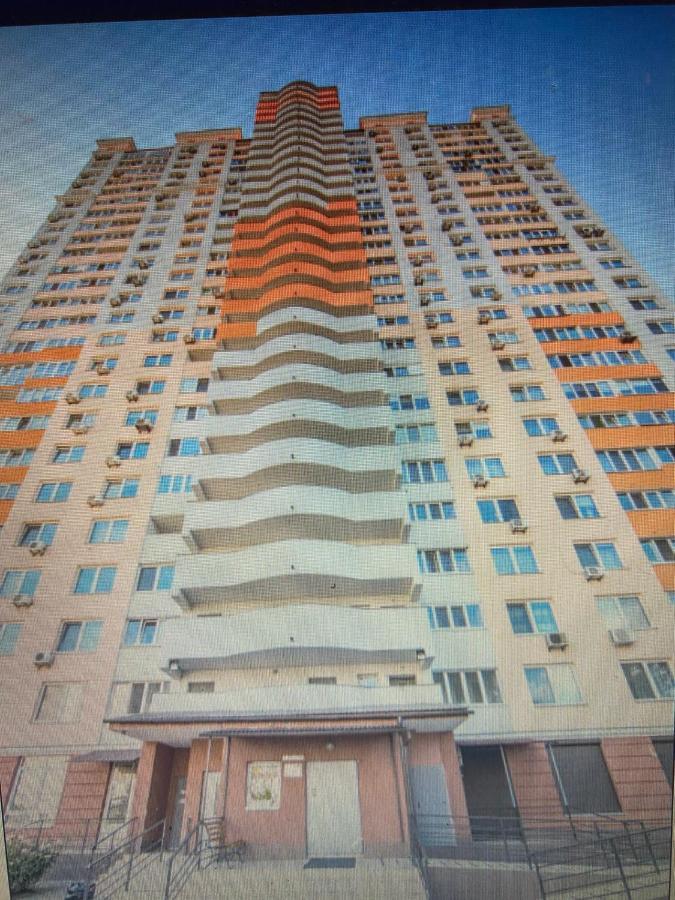 У 2 Хвилинах Від Метро Нова Супер Видова Kyiv Exterior photo